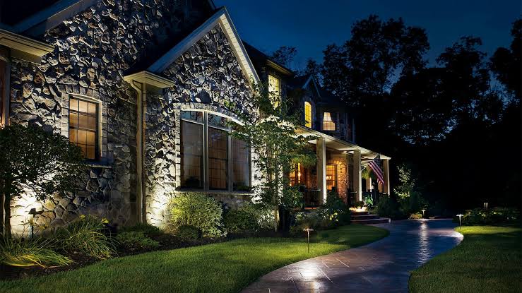 COLORFUL CREATIONS: USING COLOR-CHANGING LED LIGHTS IN LANDSCAPE DESIGN